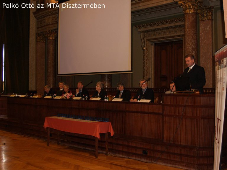 Királyegyháza neve az MTA Dísztermében