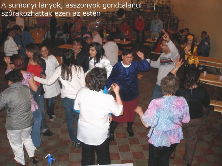 A Nőket köszöntötték Sumonyban