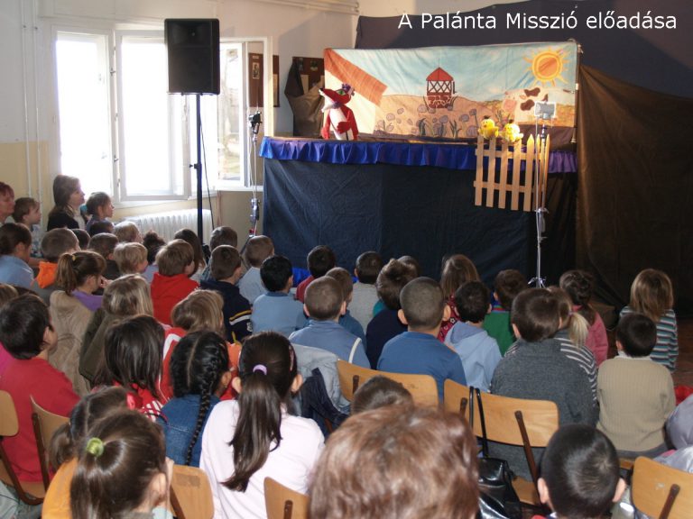 Ajándék bábelőadás