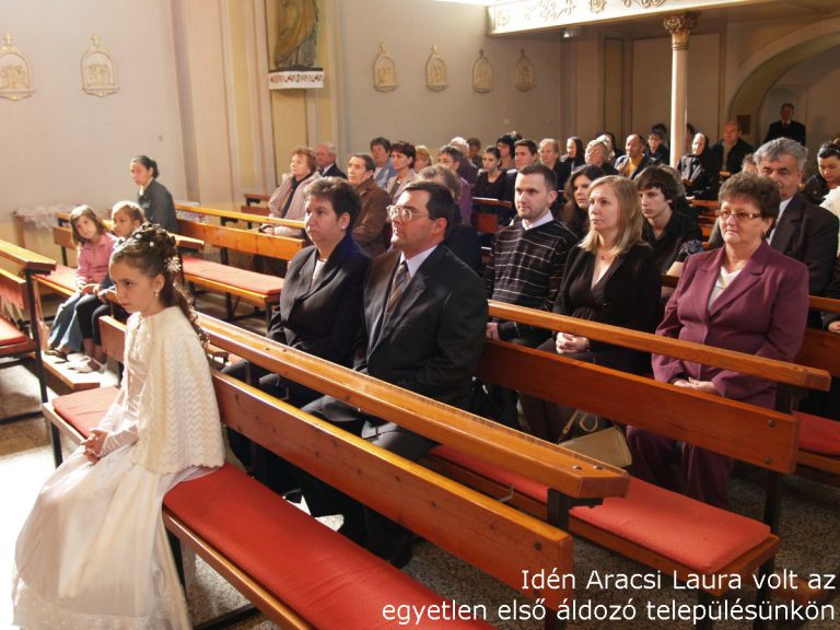 Első áldozás Pünkösd vasárnapján