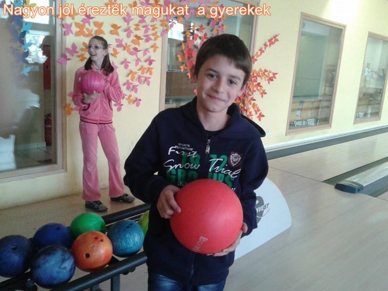 Bowlingozni voltunk