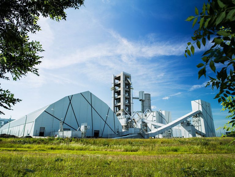 Töretlenül fejlődik a LAFARGE