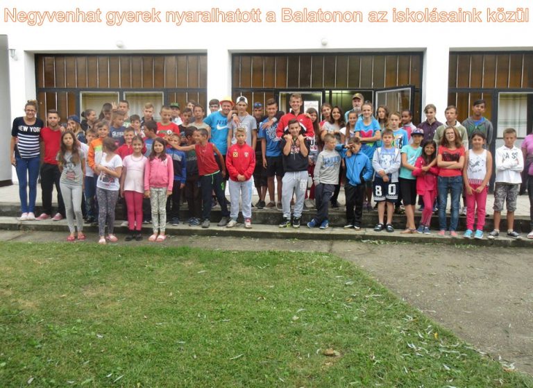 Gyermekeink a Balaton partján