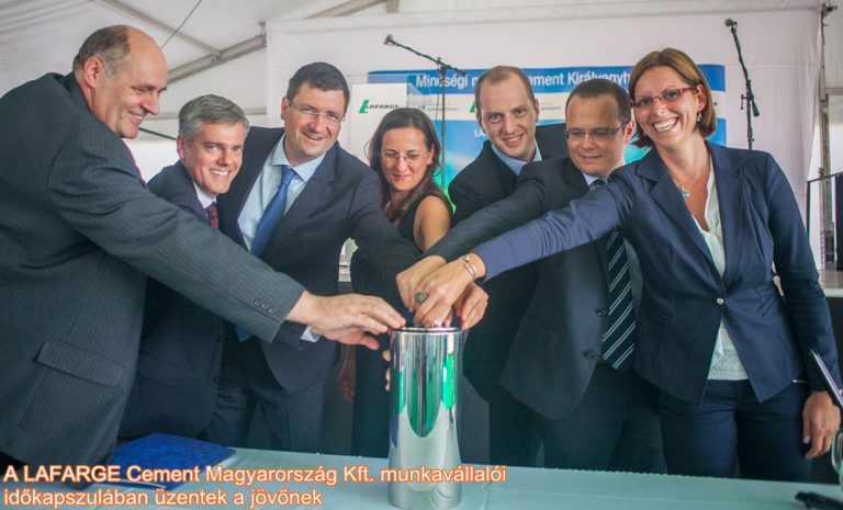 Születésnap a cementgyárban