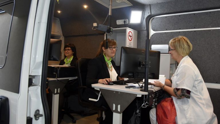 Kormányablak busz