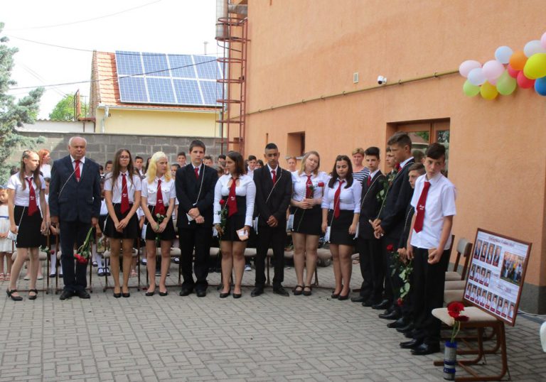 Mindig búcsúzunk
